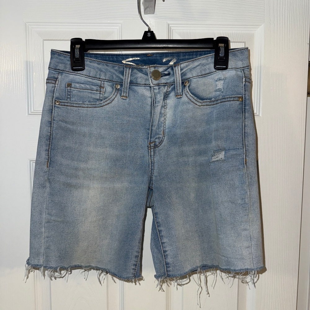 WOMENS SEVEN7 BERMUDA SHORTS
